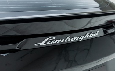 Lamborghini Urus 33