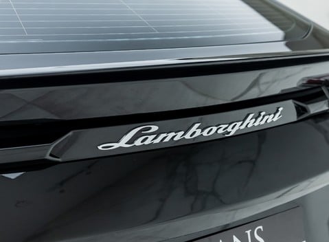 Lamborghini Urus 33