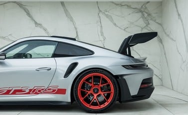 Porsche 911 GT3 RS (992) 56
