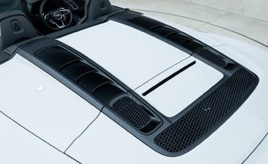 Audi R8 V10 Spyder 31