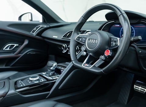 Audi R8 V10 Spyder 13