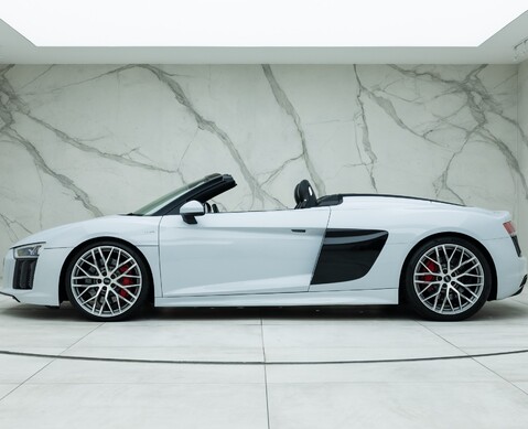 Audi R8 V10 Spyder 