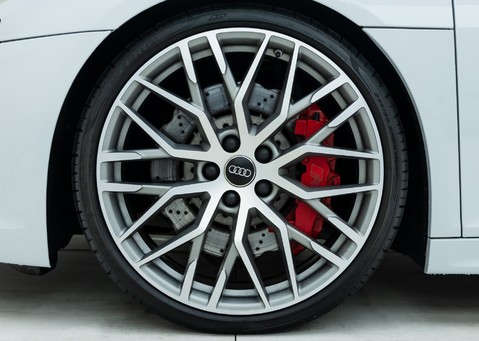 Audi R8 V10 Spyder 