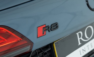 Audi R8 V10 PERFORMANCE CARBON BLACK 29