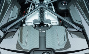 Audi R8 V10 PERFORMANCE CARBON BLACK 35