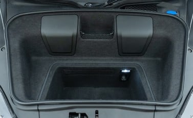Audi R8 V10 PERFORMANCE CARBON BLACK 36