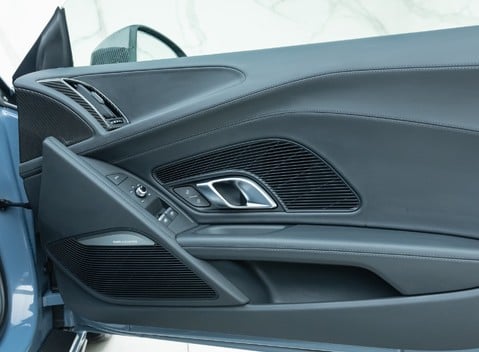 Audi R8 V10 PERFORMANCE CARBON BLACK 18