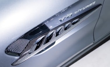 Mercedes-Benz AMG GT R Premium 26