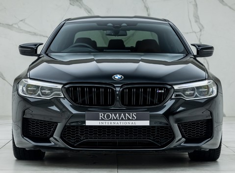 BMW M5 Competition 4