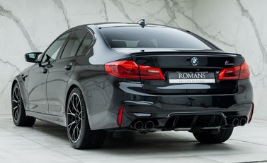 BMW M5 Competition 7