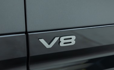 Land Rover Defender 90 V8 Carpathian Edition 29