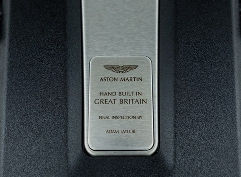 Aston Martin DBX 707 41