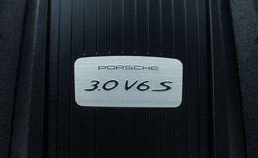 Porsche Macan S 42