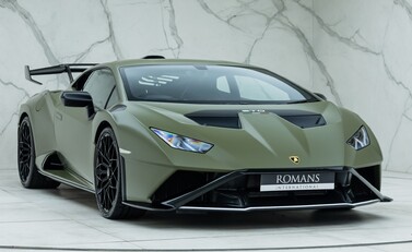 Lamborghini Huracan LP640-2 STO 6