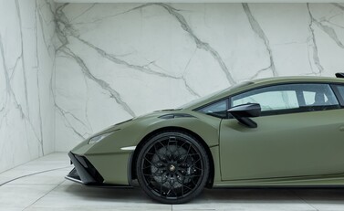 Lamborghini Huracan LP640-2 STO 56