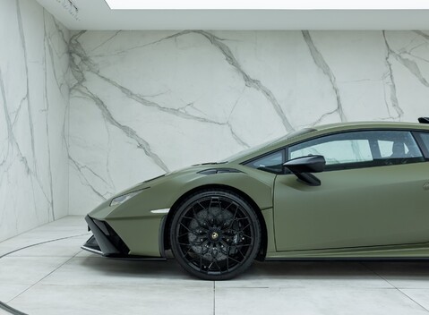 Lamborghini Huracan LP640-2 STO 56