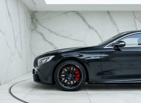 Mercedes-Benz S Class S63 AMG Coupe 33