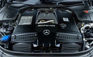 Mercedes-Benz S Class S63 AMG Coupe 35