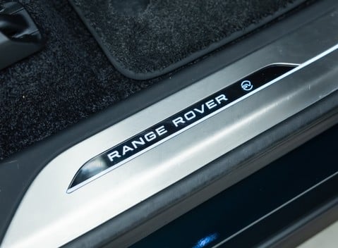 Land Rover Range Rover P530 SV 32