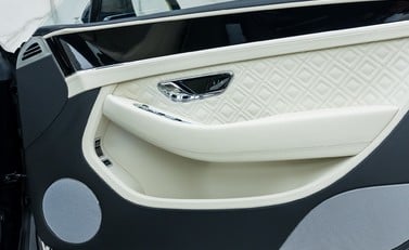Bentley Continental GT V8 URBAN 22