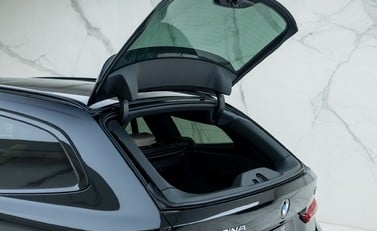 BMW Alpina B3 Touring 37