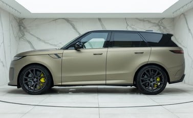 Land Rover Range Rover Sport P635 SV EDITION ONE 2