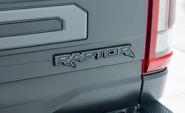 Ford F150 Raptor Supercrew 51