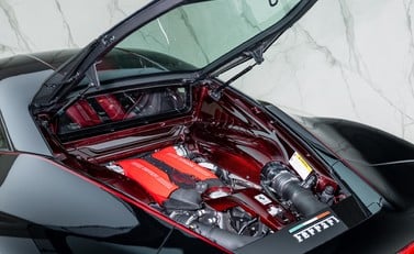 Ferrari 488 GTB Tailor Made 39