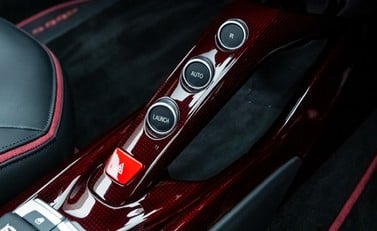 Ferrari 488 GTB Tailor Made 20