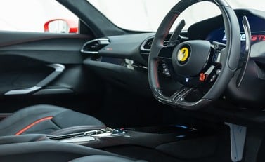 Ferrari 296 GTB 10