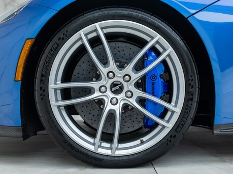 Ford GT