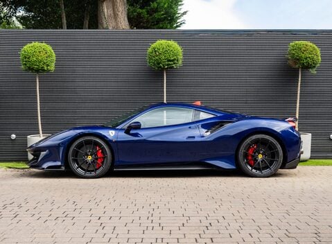 Ferrari 488 Pista 3
