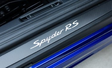 Porsche 718 Spyder RS 25