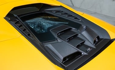 Lamborghini Huracan Tecnica 32