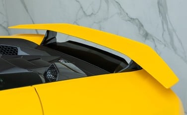 Lamborghini Huracan Tecnica 34