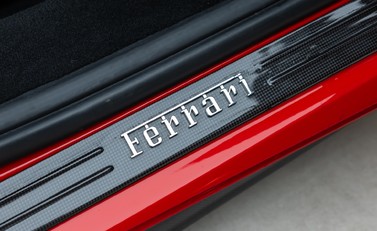Ferrari 488 SPIDER 26