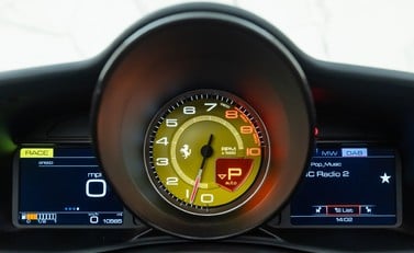 Ferrari 488 SPIDER 20
