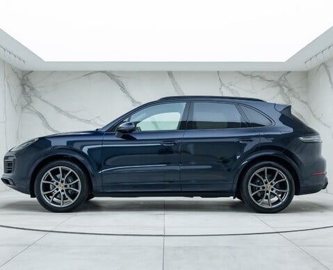 Porsche Cayenne V6 E-Hybrid PLATINUM EDITION 