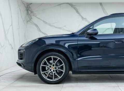 Porsche Cayenne V6 E-Hybrid PLATINUM EDITION 38