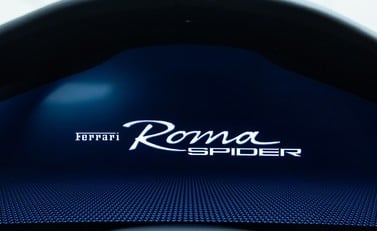 Ferrari Roma SPIDER 21