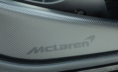 McLaren Senna 33