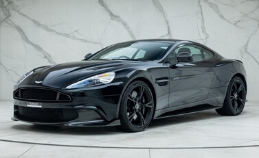 Aston Martin Vanquish S Ultimate 1