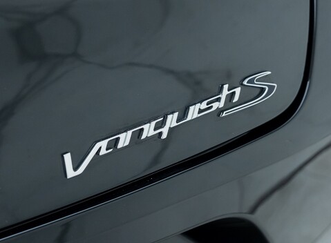 Aston Martin Vanquish S Ultimate 37