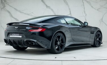 Aston Martin Vanquish S Ultimate 2