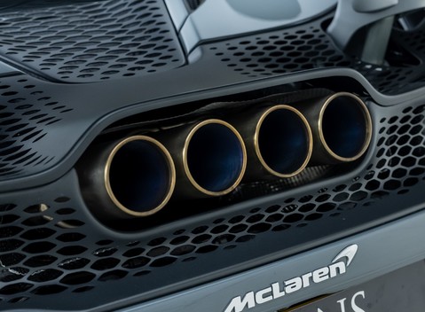 McLaren 765LT 43