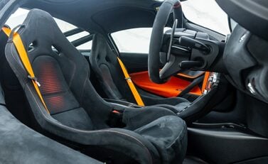 McLaren 765LT 16