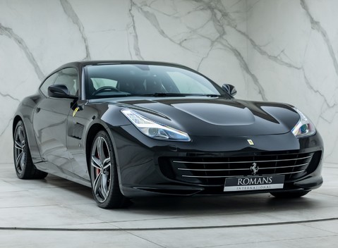 Ferrari GTC4 Lusso V12 8