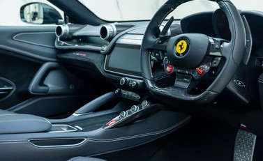 Ferrari GTC4 Lusso V12 10