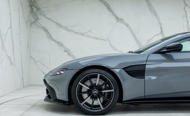 Aston Martin Vantage 29