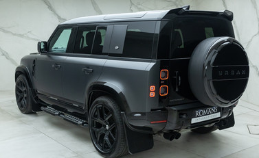 Land Rover Defender 110 V8 CARPATHIAN EDITION URBAN 9